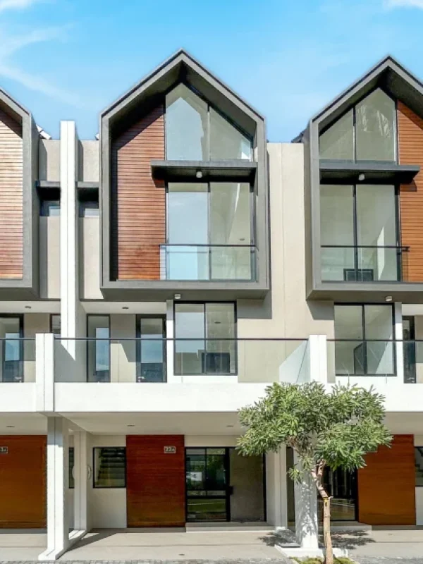 Osaca Residence Cover